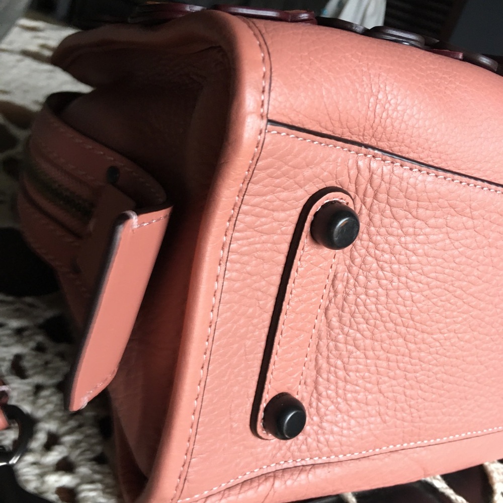 Coach 1941 30 Rogue Melon Tea Rose - Picture 3 of 10